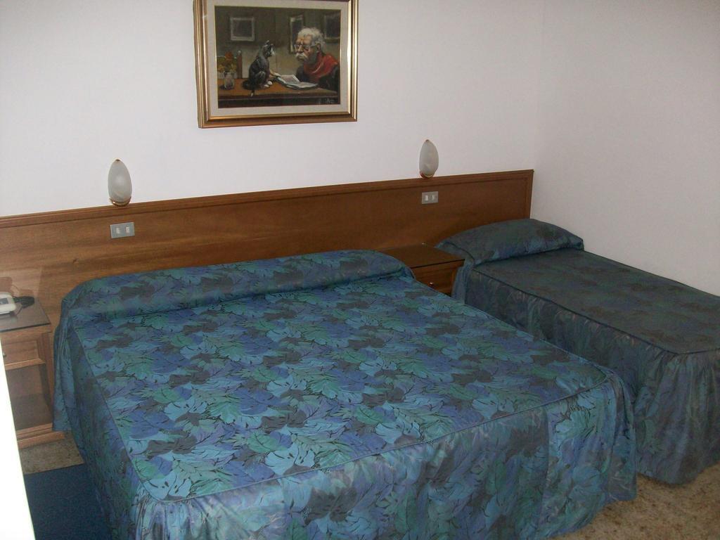 Hotel Santorotto Di Fabio Terrosi 시나룬가 객실 사진